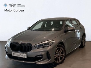 Fotos de BMW Serie 1 116d color Gris. Año 2022. 85KW(116CV). Diésel. En concesionario Motor Gorbea de Álava