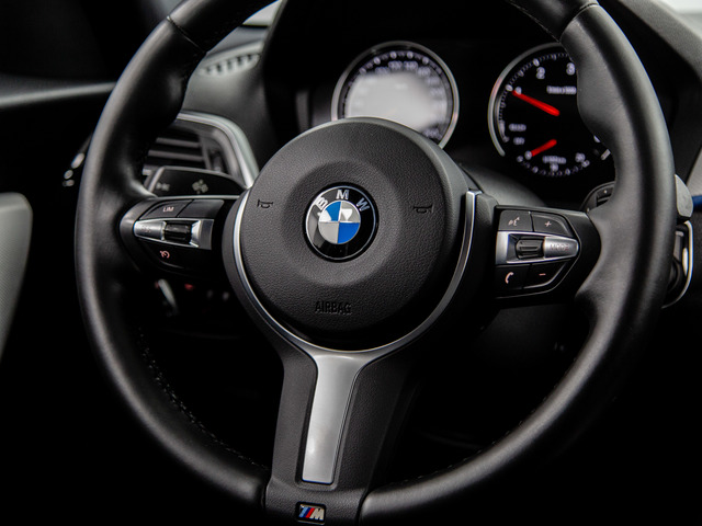 BMW Serie 1 116d color Negro. Año 2018. 85KW(116CV). Diésel. En concesionario Móvil Begar Alicante de Alicante