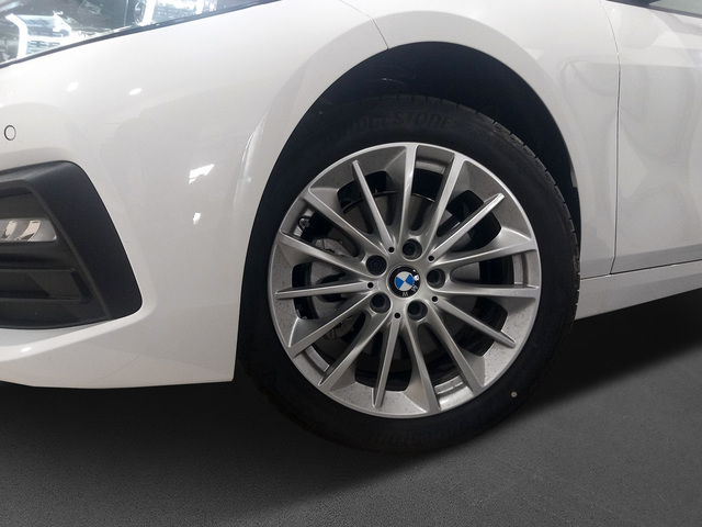 BMW Serie 1 118i color Blanco. Año 2023. 100KW(136CV). Gasolina. En concesionario Murcia Premium S.L. AV DEL ROCIO de Murcia
