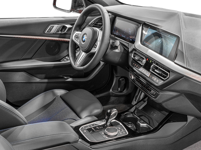 BMW Serie 1 118d color Negro. Año 2022. 110KW(150CV). Diésel. En concesionario Caetano Cuzco, Salvatierra de Madrid