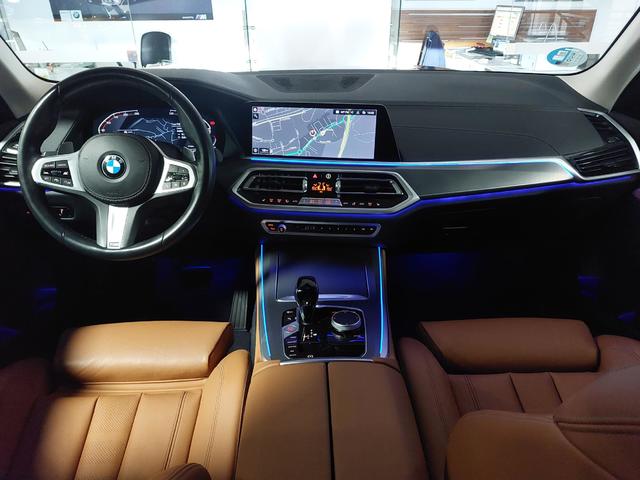 BMW X5 xDrive30d color Negro. Año 2021. 210KW(286CV). Diésel. En concesionario Automóviles Oviedo S.A. de Asturias