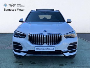 Fotos de BMW X5 xDrive30d color Blanco. Año 2022. 210KW(286CV). Diésel. En concesionario Bernesga Motor León (Bmw y Mini) de León