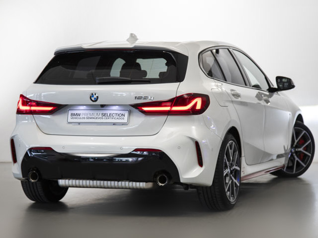 BMW Serie 1 128ti color Blanco. Año 2022. 195KW(265CV). Gasolina. En concesionario Fuenteolid de Valladolid