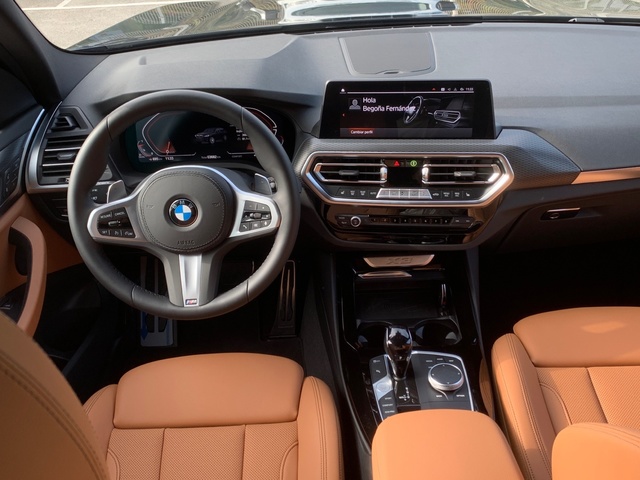 BMW X3 xDrive20d color Negro. Año 2023. 140KW(190CV). Diésel. En concesionario Celtamotor Caldas Reis de Pontevedra