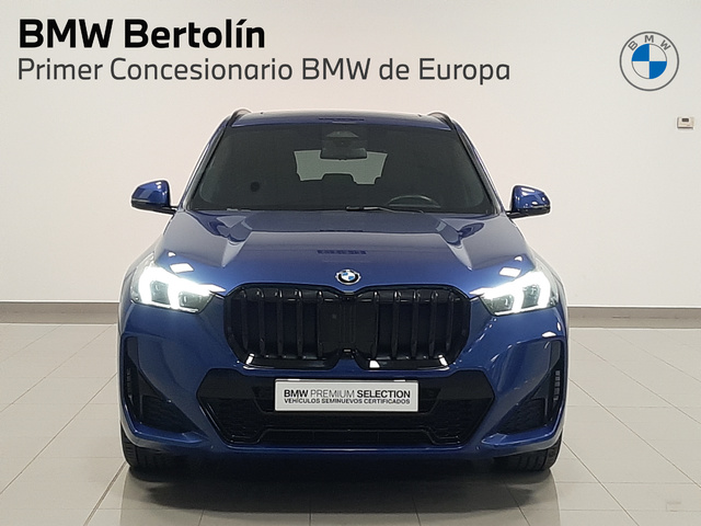 BMW X1 sDrive18d color Azul. Año 2023. 110KW(150CV). Diésel. En concesionario Automoviles Bertolin, S.L. de Valencia