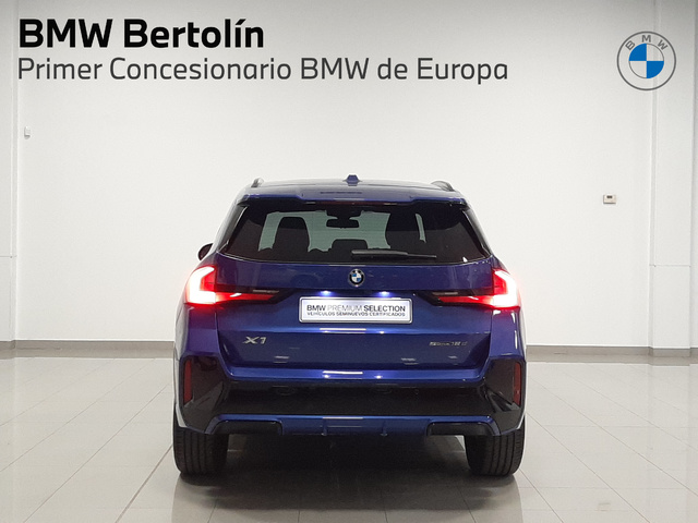 BMW X1 sDrive18d color Azul. Año 2023. 110KW(150CV). Diésel. En concesionario Automoviles Bertolin, S.L. de Valencia