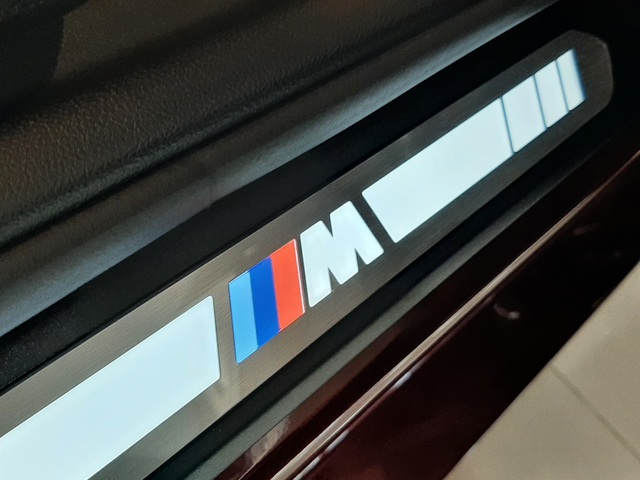 BMW iX3 M Sport color Granate. Año 2023. 210KW(286CV). Eléctrico. En concesionario Automoviles Bertolin, S.L. de Valencia