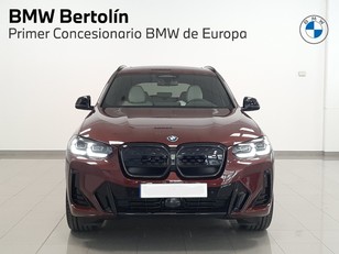 Fotos de BMW iX3 M Sport color Granate. Año 2023. 210KW(286CV). Eléctrico. En concesionario Automoviles Bertolin, S.L. de Valencia