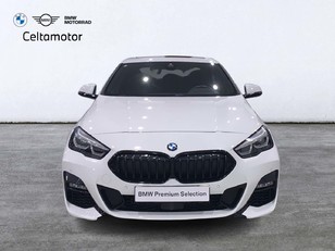 Fotos de BMW Serie 2 220d Gran Coupe color Blanco. Año 2020. 140KW(190CV). Diésel. En concesionario Celtamotor Pontevedra de Pontevedra