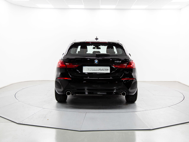 BMW Serie 1 118d color Negro. Año 2020. 110KW(150CV). Diésel. En concesionario Móvil Begar Alicante de Alicante