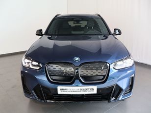 Fotos de BMW iX3 M Sport color Azul. Año 2023. 210KW(286CV). Eléctrico. En concesionario Pruna Motor, S.L de Barcelona