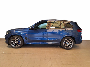 Fotos de BMW X5 xDrive30d color Azul. Año 2019. 195KW(265CV). Diésel. En concesionario Automóviles Oviedo S.A. de Asturias