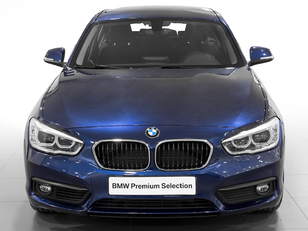 Fotos de BMW Serie 1 118i color Azul. Año 2019. 100KW(136CV). Gasolina. En concesionario Caetano Cuzco Raimundo Fernandez Villaverde, 45 de Madrid