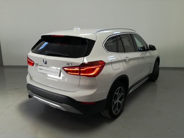 BMW X1 sDrive18d color Blanco. Año 2019. 110KW(150CV). Diésel. En concesionario Adler Motor S.L. TOLEDO de Toledo