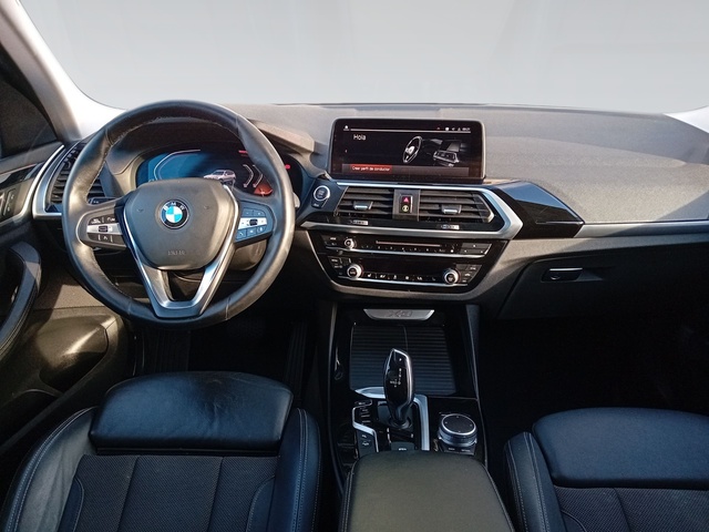 BMW X3 xDrive20d color Gris Plata. Año 2020. 140KW(190CV). Diésel. 