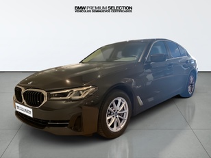 Fotos de BMW Serie 5 520e color Gris. Año 2022. 150KW(204CV). Híbrido Electro/Gasolina. En concesionario Automotor Premium Viso - Málaga de Málaga