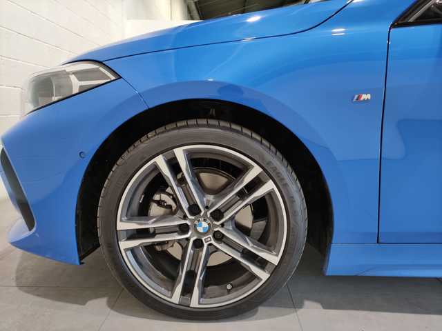 BMW Serie 1 118d color Azul. Año 2023. 110KW(150CV). Diésel. En concesionario MOTOR MUNICH S.A.U  - Terrassa de Barcelona
