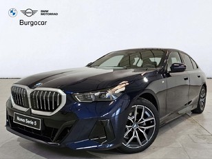 Fotos de BMW Serie 5 520d color Azul. Año 2023. 145KW(197CV). Diésel. En concesionario Burgocar (Bmw y Mini) de Burgos