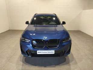Fotos de BMW iX3 M Sport color Azul. Año 2023. 210KW(286CV). Eléctrico. En concesionario MOTOR MUNICH S.A.U  - Terrassa de Barcelona
