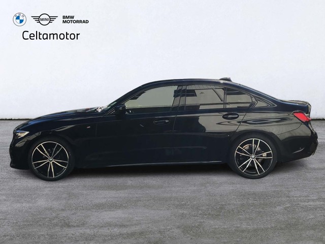 BMW Serie 3 318d color Negro. Año 2020. 110KW(150CV). Diésel. En concesionario Celtamotor Pontevedra de Pontevedra