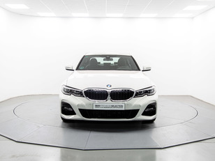 Fotos de BMW Serie 3 320d color Blanco. Año 2019. 140KW(190CV). Diésel. En concesionario Movil Begar Alcoy de Alicante