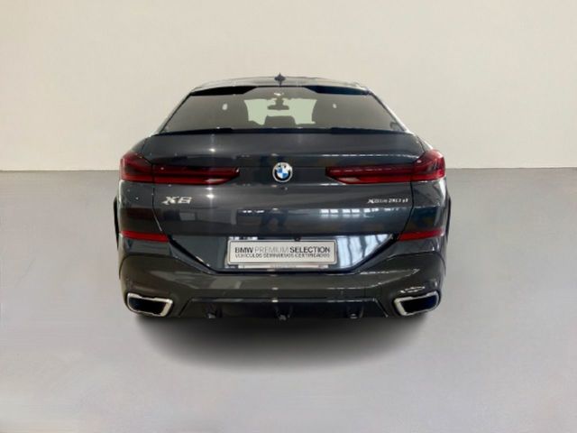 BMW X6 xDrive30d color Gris. Año 2020. 195KW(265CV). Diésel. En concesionario Automotor Costa, S.L.U. de Almería