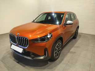 Fotos de BMW X1 sDrive18i color Naranja. Año 2023. 100KW(136CV). Gasolina. En concesionario MOTOR MUNICH S.A.U  - Terrassa de Barcelona