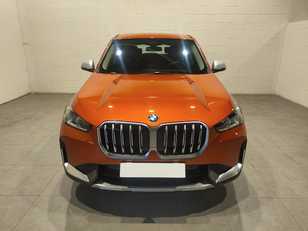 Fotos de BMW X1 sDrive18i color Naranja. Año 2023. 100KW(136CV). Gasolina. En concesionario MOTOR MUNICH S.A.U  - Terrassa de Barcelona