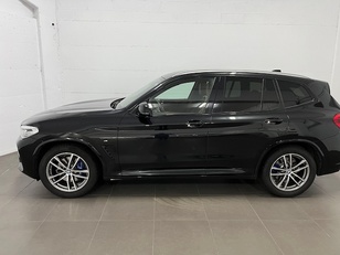 Fotos de BMW X3 xDrive30i color Negro. Año 2019. 185KW(252CV). Gasolina. En concesionario Amiocar S.A. de Coruña