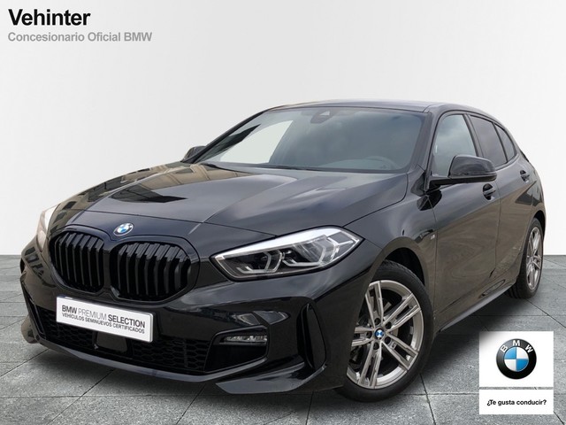 BMW Serie 1 118d color Negro. Año 2023. 110KW(150CV). Diésel. En concesionario Vehinter Getafe de Madrid