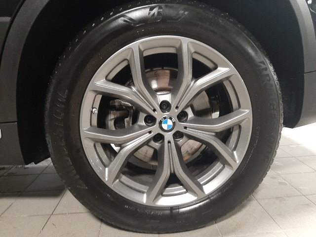 BMW X5 xDrive30d color Negro. Año 2020. 195KW(265CV). Diésel. En concesionario Automóviles Oviedo S.A. de Asturias