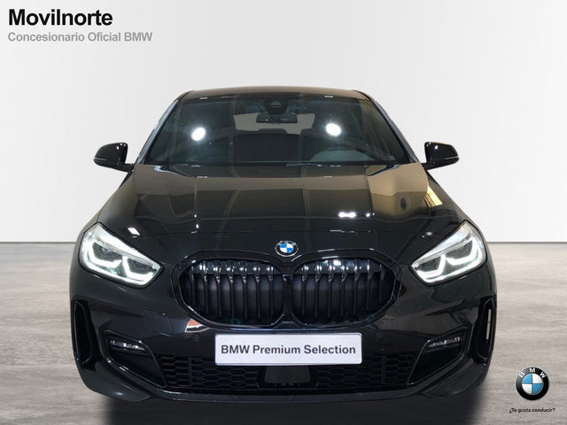 BMW Serie 1 118d color Negro. Año 2023. 110KW(150CV). Diésel. En concesionario Movilnorte Las Rozas de Madrid