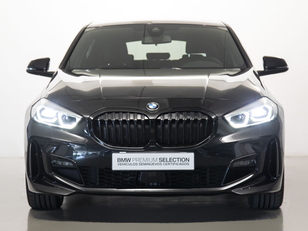 Fotos de BMW Serie 1 118i color Negro. Año 2020. 103KW(140CV). Gasolina. En concesionario Fuenteolid de Valladolid