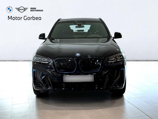 BMW iX3 M Sport color Negro. Año 2023. 210KW(286CV). Eléctrico. En concesionario Motor Gorbea de Álava
