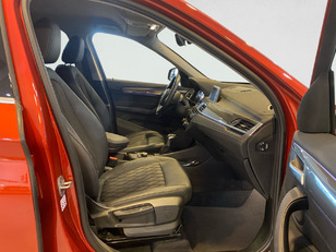 BMW X1 xDrive25e color Naranja. Año 2020. 162KW(220CV). Híbrido Electro/Gasolina. En concesionario Marmotor de Las Palmas
