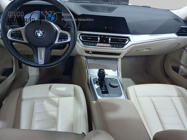 BMW Serie 3 320d color Gris. Año 2019. 140KW(190CV). Diésel. En concesionario CANAAUTO - TACO de Sta. C. Tenerife