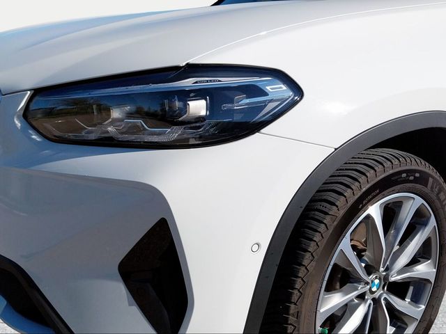 BMW X3 xDrive20d color Blanco. Año 2021. 140KW(190CV). Diésel. 