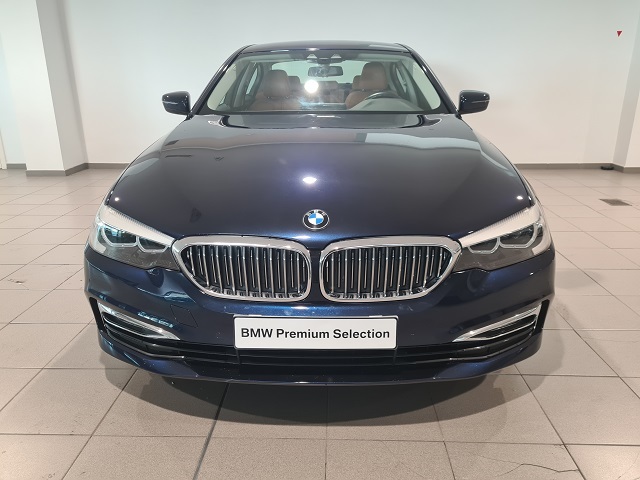 BMW Serie 5 520d color Azul. Año 2017. 140KW(190CV). Diésel. En concesionario Movitransa Cars Huelva de Huelva