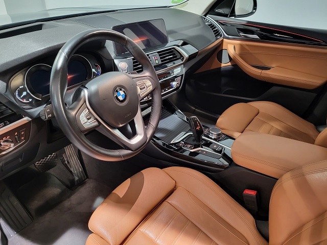 BMW X3 xDrive20d color Azul. Año 2018. 140KW(190CV). Diésel. En concesionario Movitransa Cars Huelva de Huelva