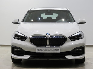 Fotos de BMW Serie 1 118d color Blanco. Año 2022. 110KW(150CV). Diésel. En concesionario FINESTRAT Automoviles Fersan, S.A. de Alicante