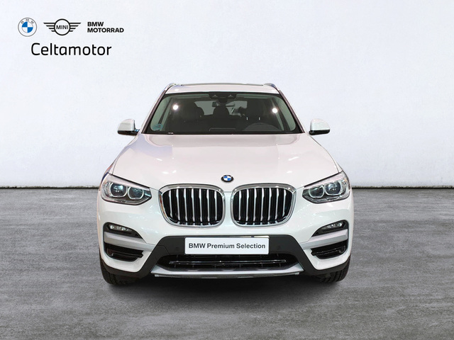 BMW X3 xDrive20d color Blanco. Año 2020. 140KW(190CV). Diésel. En concesionario Celtamotor Lalín de Pontevedra