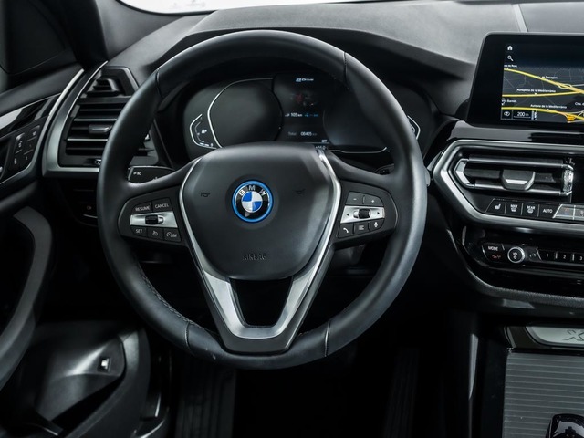 BMW X3 xDrive30e color Negro. Año 2022. 215KW(292CV). Híbrido Electro/Gasolina. En concesionario Oliva Motor Tarragona de Tarragona