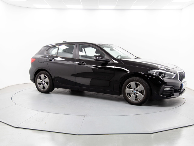 BMW Serie 1 118d color Negro. Año 2020. 110KW(150CV). Diésel. En concesionario Movil Begar Petrer de Alicante