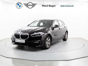 Fotos de BMW Serie 1 118d color Negro. Año 2020. 110KW(150CV). Diésel. En concesionario Movil Begar Petrer de Alicante
