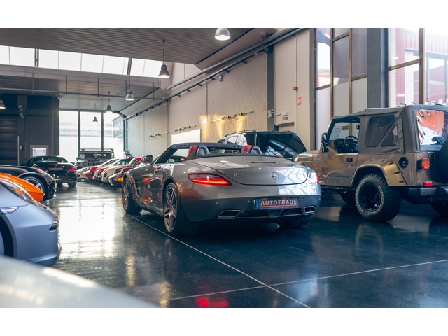 Mercedes-Benz Clase SLS SLS AMG Roadster 420 kW (571 CV)