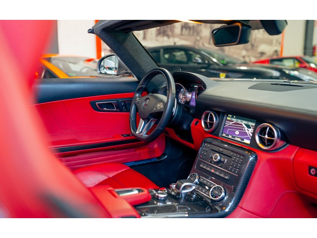Mercedes-Benz Clase SLS SLS AMG Roadster 420 kW (571 CV)