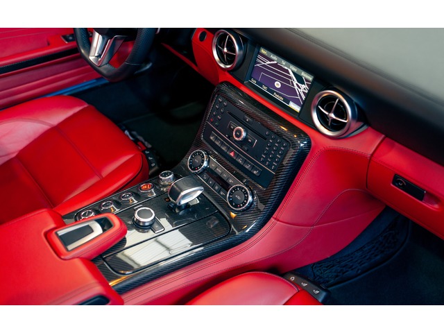 Mercedes-Benz Clase SLS SLS AMG Roadster 420 kW (571 CV)