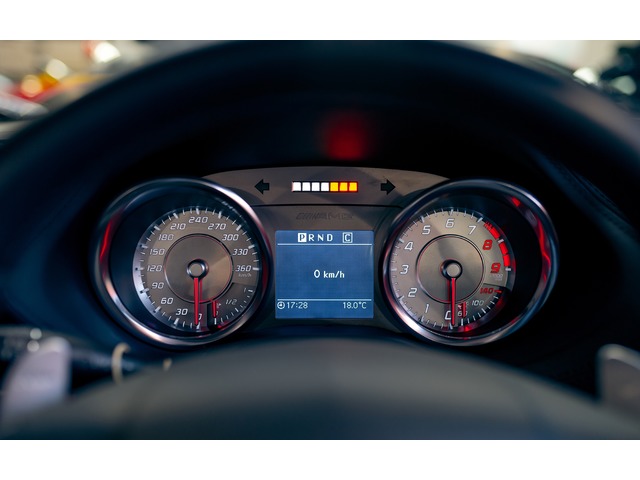 Mercedes-Benz Clase SLS SLS AMG Roadster 420 kW (571 CV)