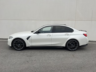 Fotos de BMW M M3 Berlina color Blanco. Año 2023. 375KW(510CV). Gasolina. En concesionario Novomóvil Oleiros de Coruña