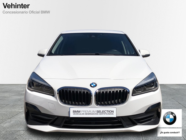 BMW Serie 2 225xe iPerformance Active Tourer color Blanco. Año 2019. 165KW(224CV). Híbrido Electro/Gasolina. En concesionario Vehinter Getafe de Madrid